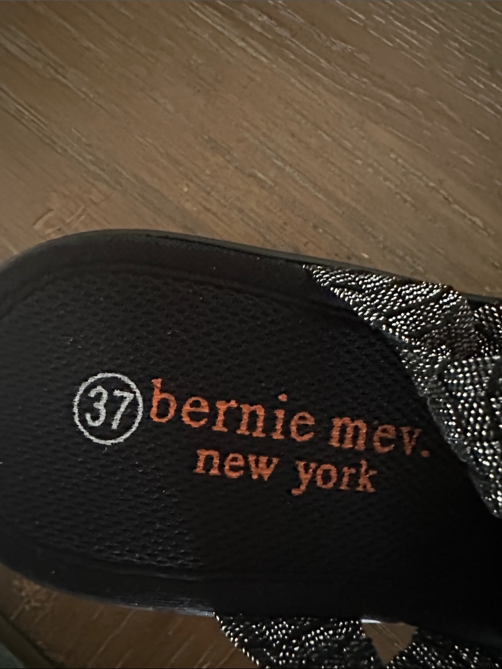 Bernie Mev Black & Silver Elastic Strap Wedge Sandal NEW sz 6 - Picture 8 of 10